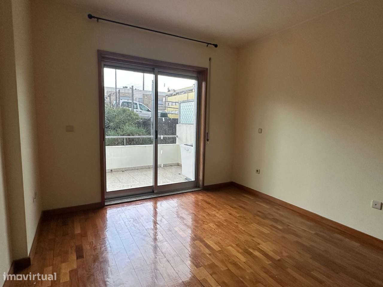 Apartamento T2, na cidade da Maia-7