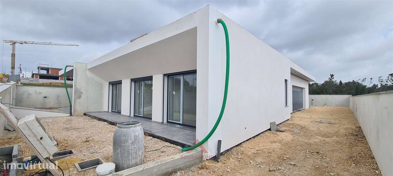 Moradia Rés-do-Chão T4 - Parceiros - Grande imagem: 4/12