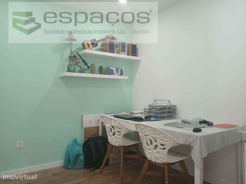 Apartamento T2 com Terraço, em Alcains, Castelo Branco-9