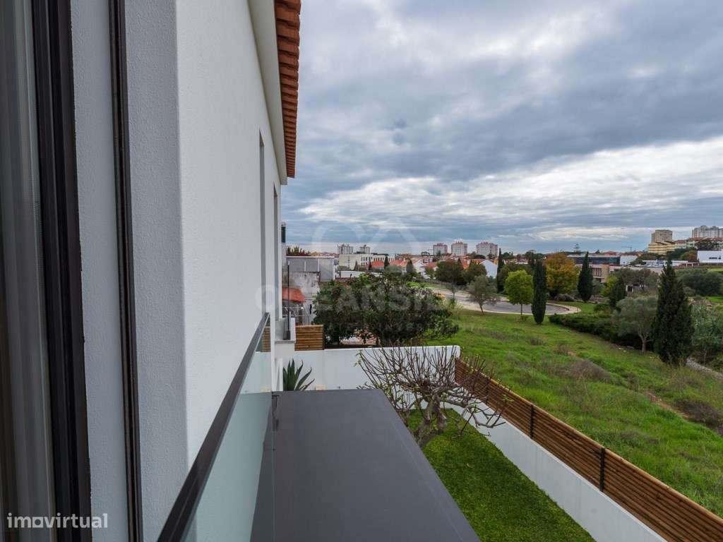 Moradia T2 - Rebelva-23