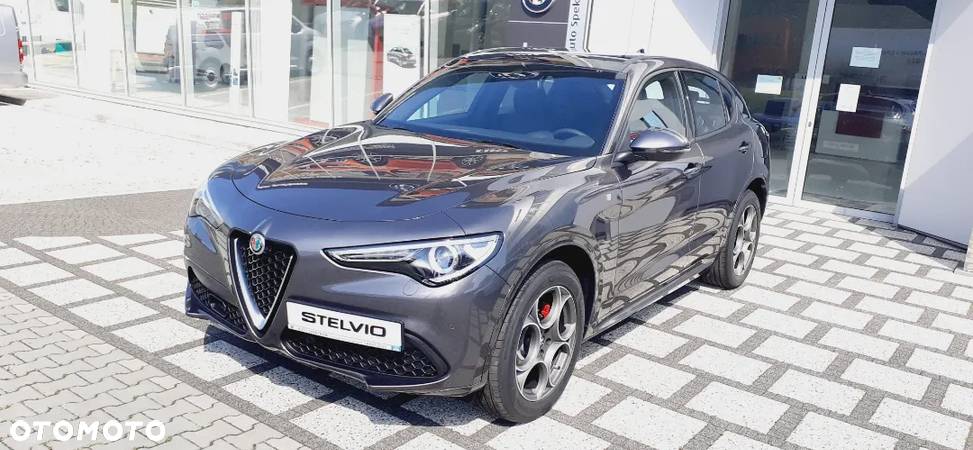 Alfa Romeo Stelvio 2.0 Turbo TI Q4 - 10