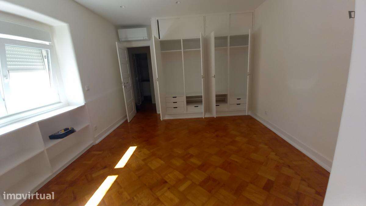 Quarto - localizado em Entrecampos Lisbon - Grande imagem: 5/13