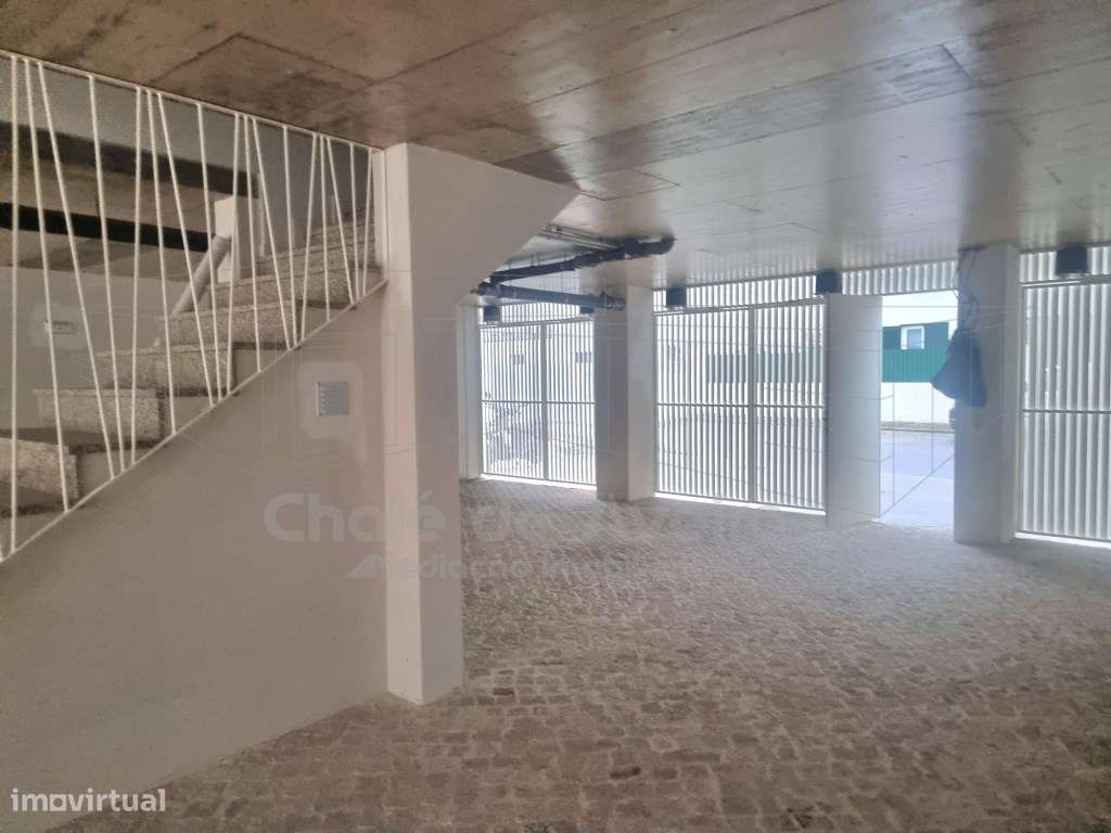 Apartamento T2 Duplex com Garagem para 2 carros e Terraço-Aveiro - Grande imagem: 2/8