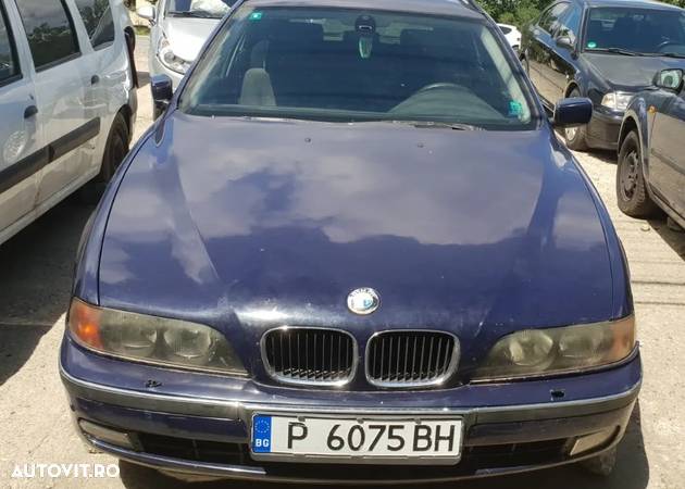 Vand piese auto pt BMW E39 - 1