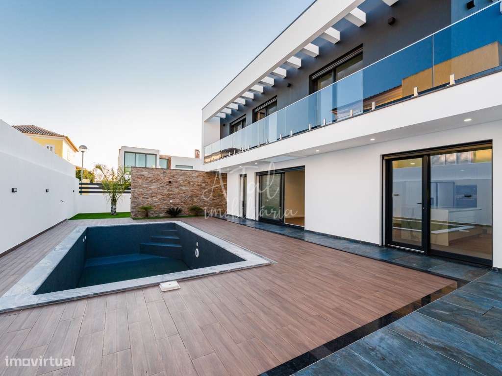Moradia V4 com piscina em Azeitão - Grande imagem: 4/60