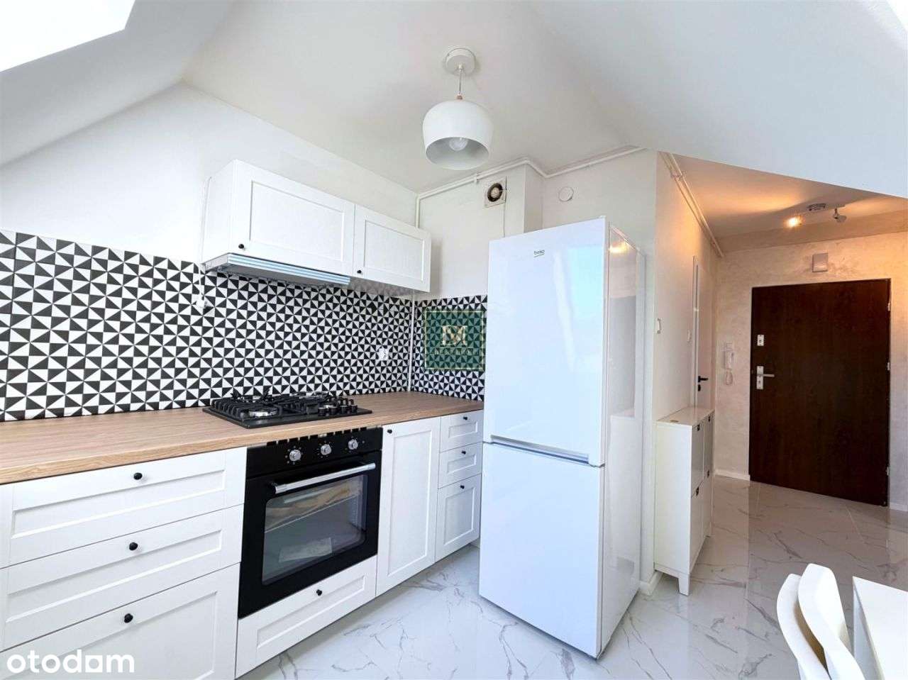 Kawalerka z Antresolą po Remoncie.-6