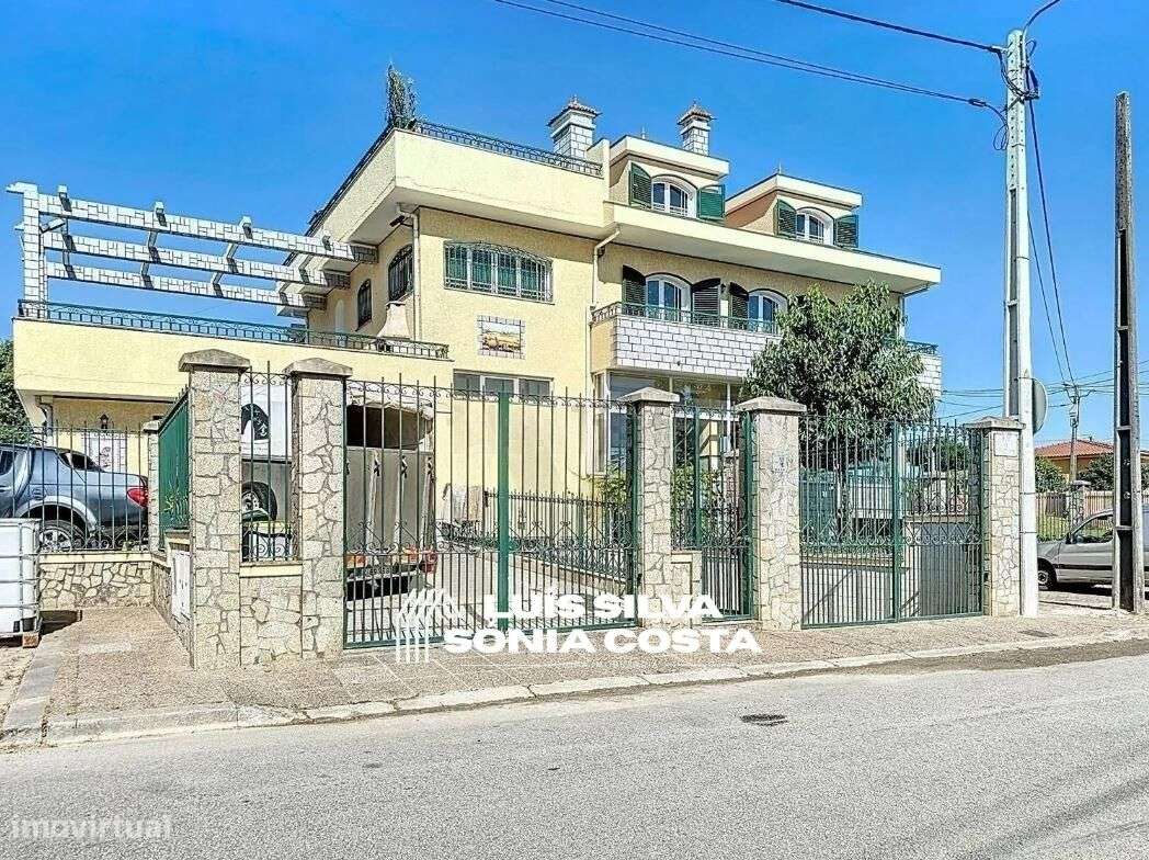 Moradia T6 Individual com Loja Comercial e Área Industrial -...-4