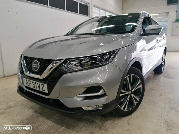 Nissan Qashqai 1.3 DIG-T N-Connecta J18 - 1