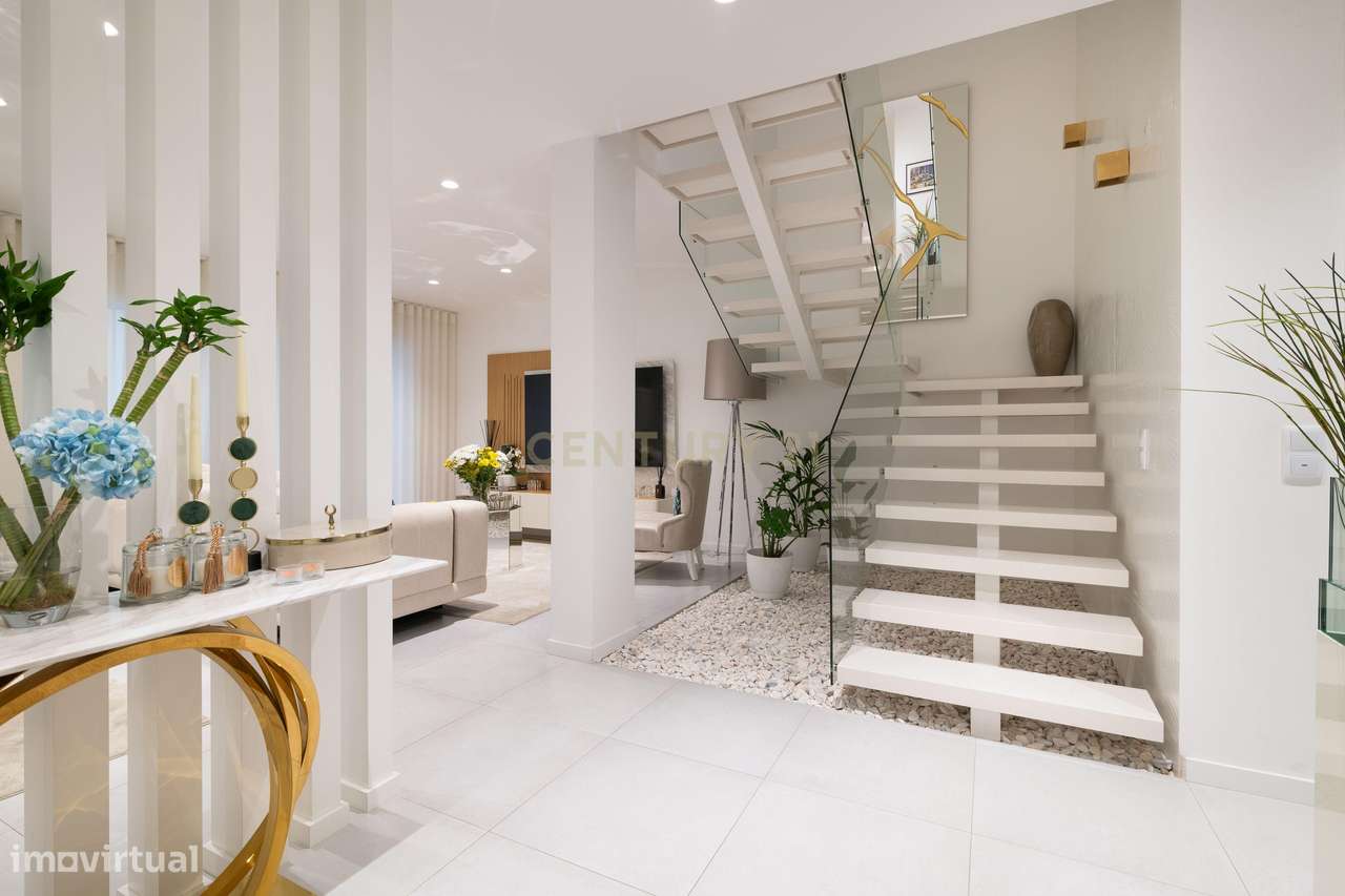 Moderna Moradia T3 em Caneças com Piscina - Grande imagem: 5/53