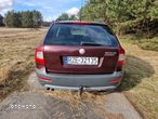 Skoda Octavia Combi 2.0 TDI DPF 4x4 Scout - 4