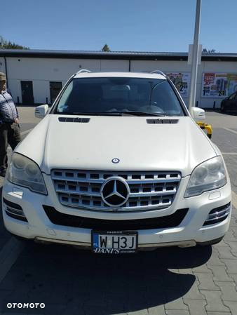 Mercedes-Benz ML - 15