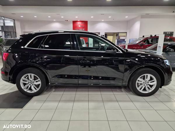 Audi Q5 55 TFSI e quattro S tronic - 8