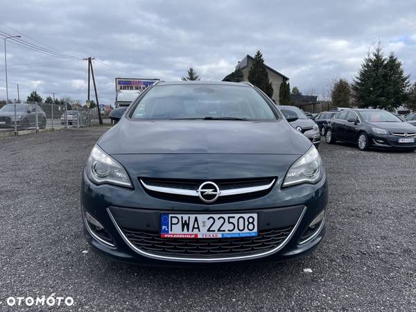 Opel Astra 1.4 Turbo Exklusiv - 2