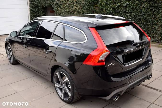 Volvo V60 D4 R-Design Summum - 13