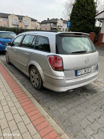 Opel Astra 2.0 Turbo Sport - 4