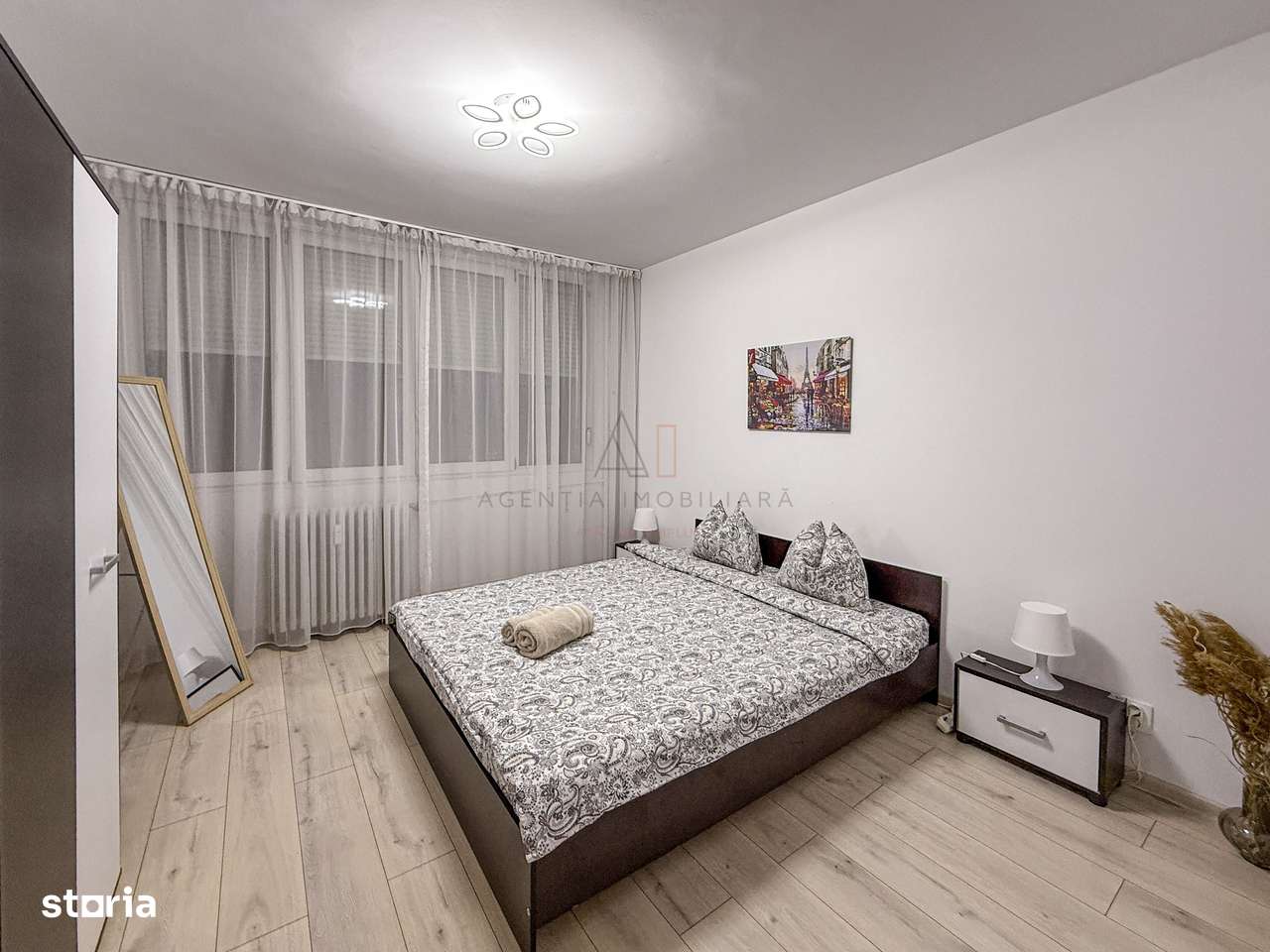 2 camere l Arcul de Triumf l decomandat l bloc reabilitat - Imagine principală: 4/10