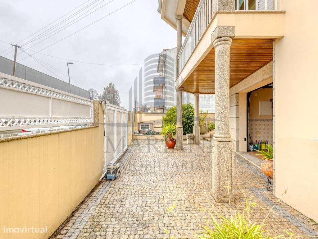 Moradia T4 independente em Valongo - Grande imagem: 4/43