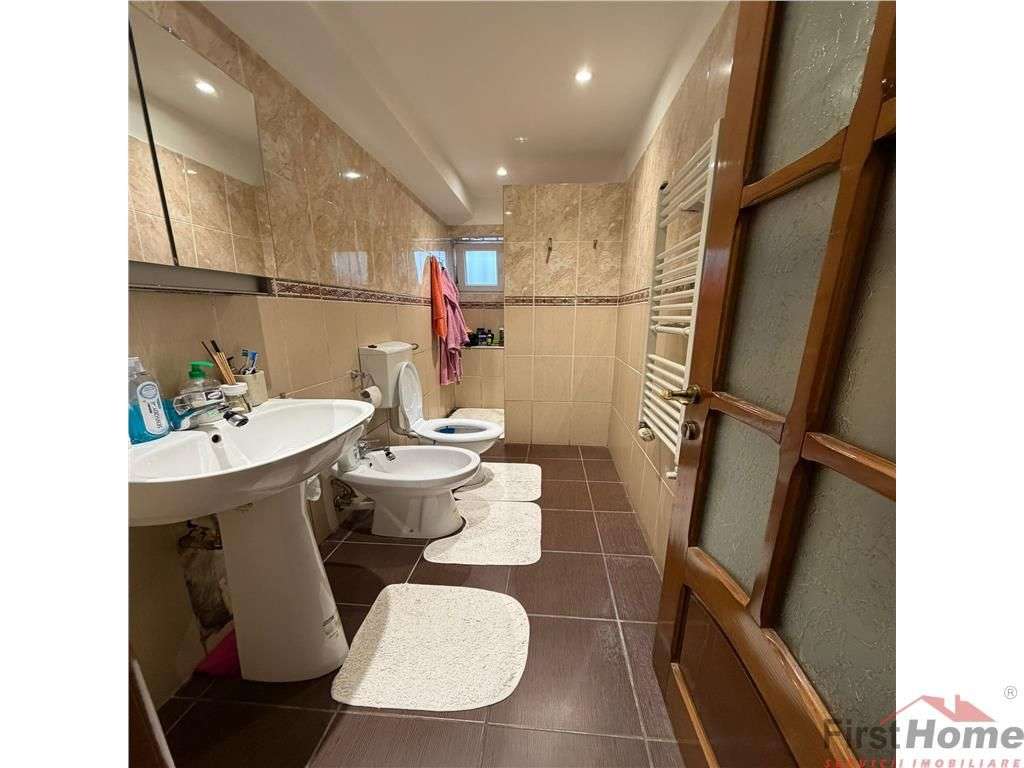 Garsoniera confort 1 , parter, 40mp, mobilata si utilata , B-dul Bucur-8