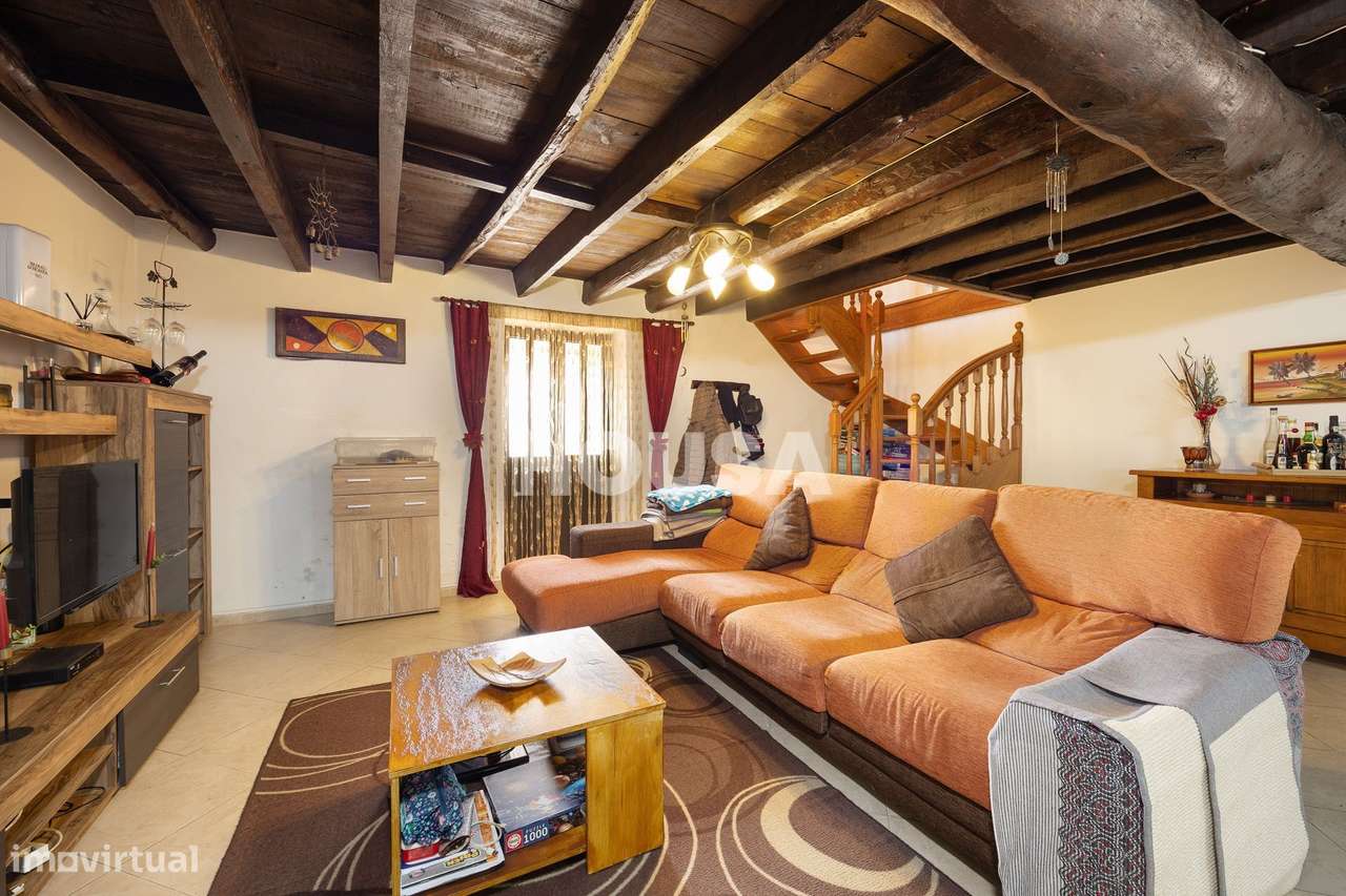 Moradia T3 com terreno de 2.157 m² – Raposeira, Colmeias | Leiria-4