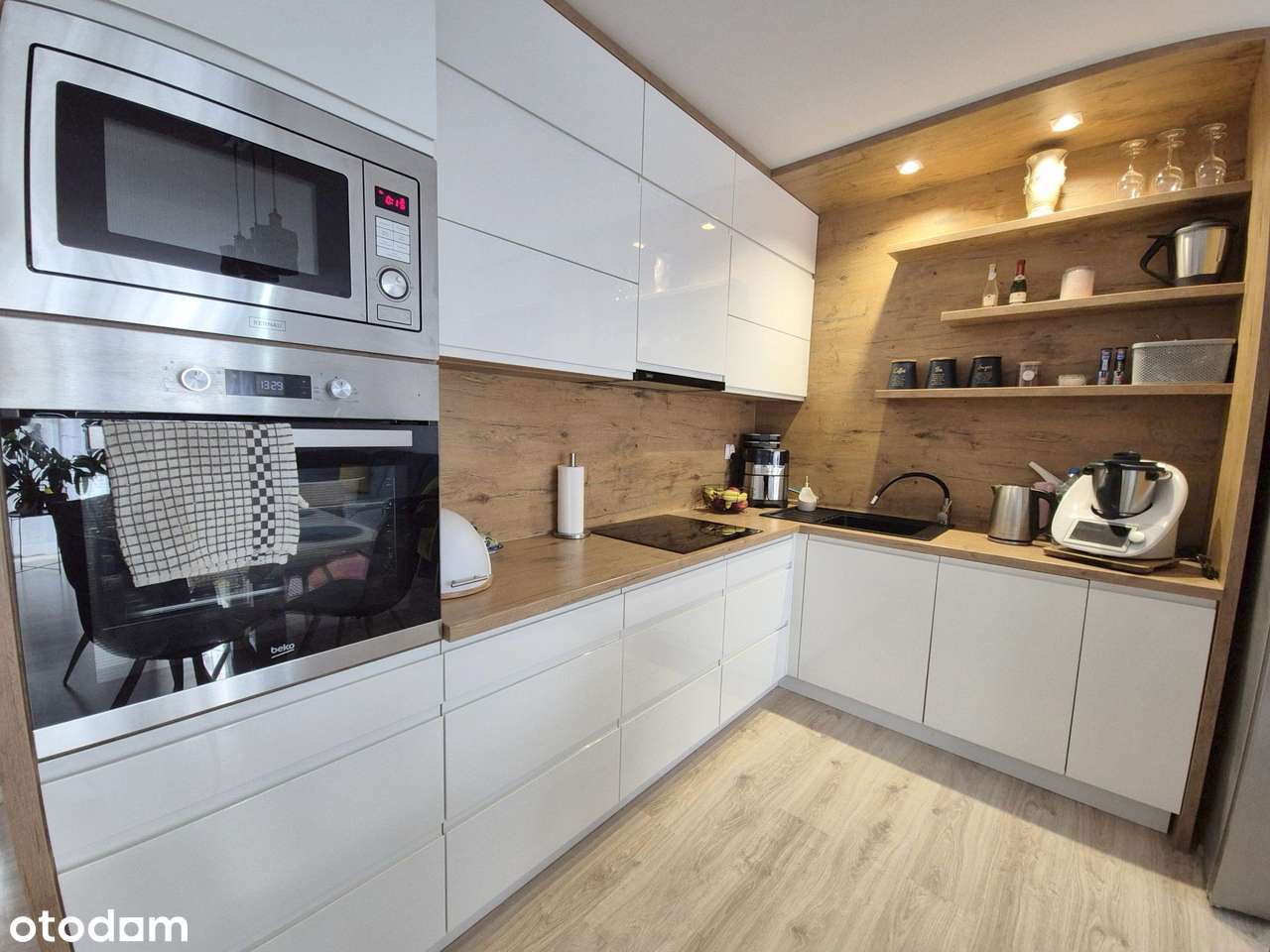 bezczynszowe mieszkanie 3 pokojowe – balkon – klimatyzacja – parking-7