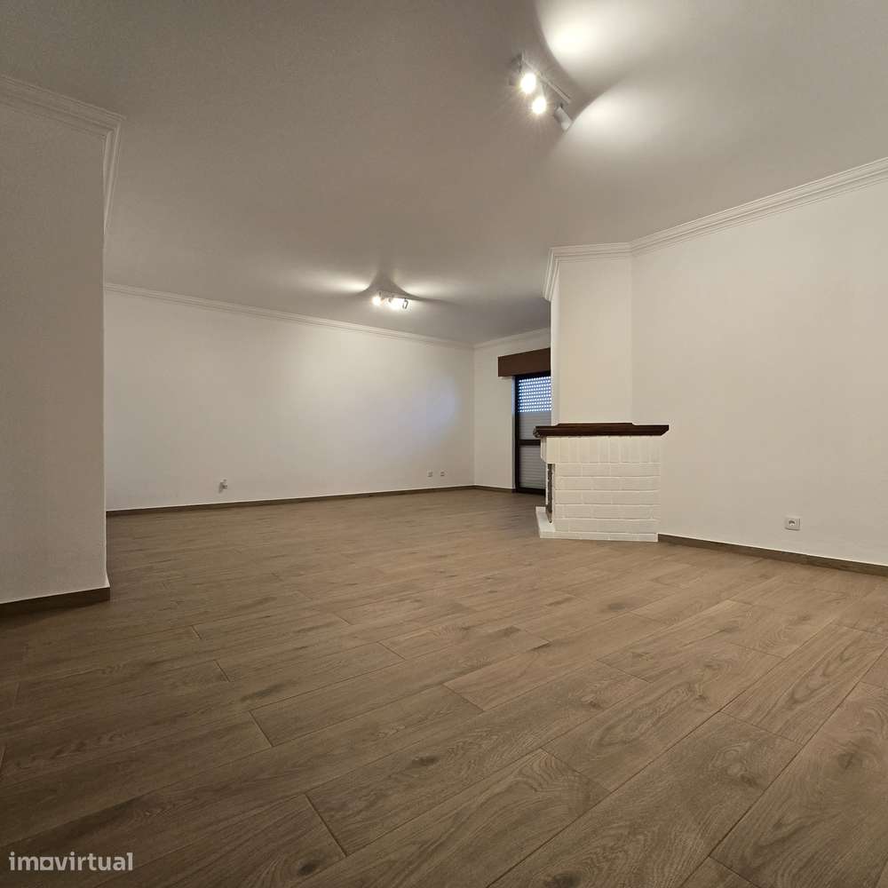 T3 Remodelado 2 Varandas 1 arrecadação-18