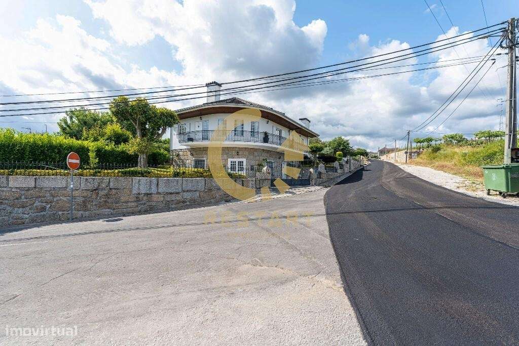 Moradia T3 com Anexo e Jardim - Sobretâmega, Marco de Canaveses - Grande imagem: 4/60