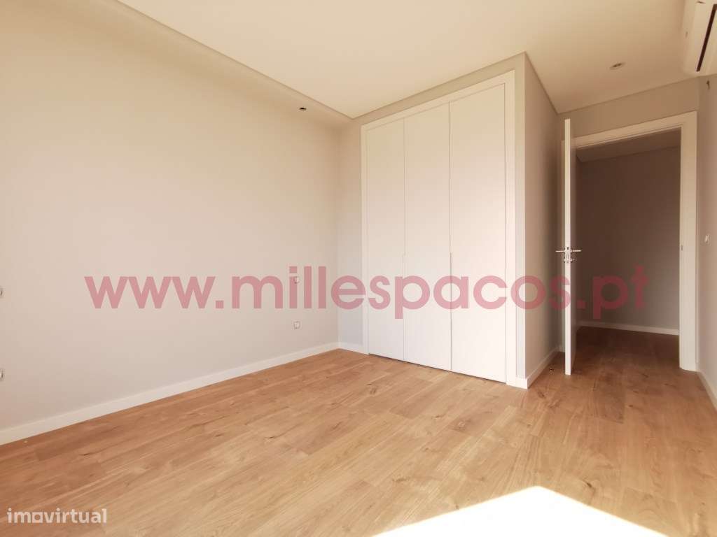 T3 Duplex -Terraço/Sul e Garagem-13