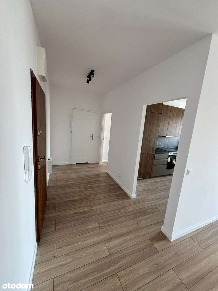 Siedlce: 2-pokojowe mieszkanie z balkonem i komórką lok.  BEZPOŚREDNIO - Pełny obrazek: 4/8