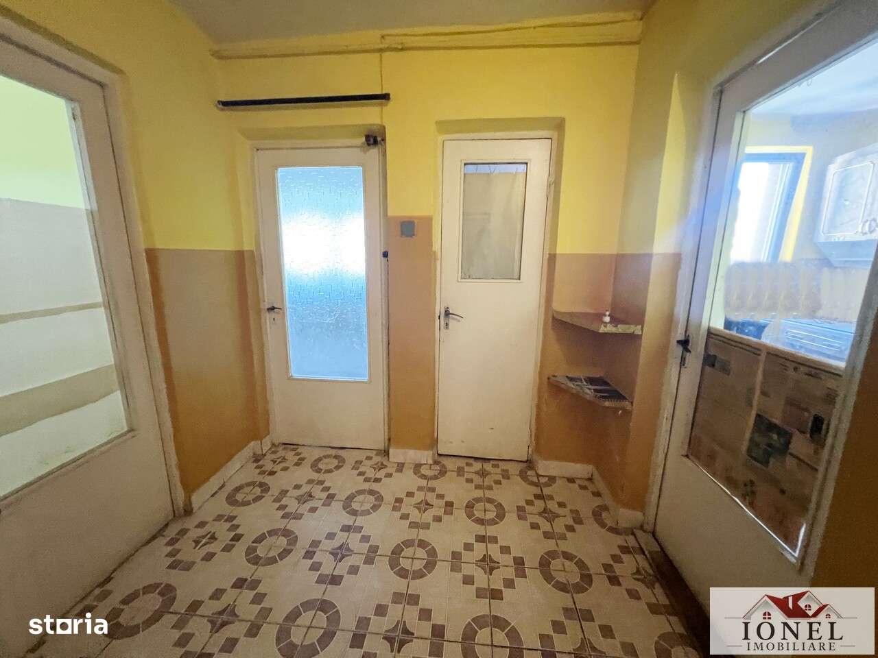 Apartament doua camere decomandat Cetate - Imagine principală: 1/5