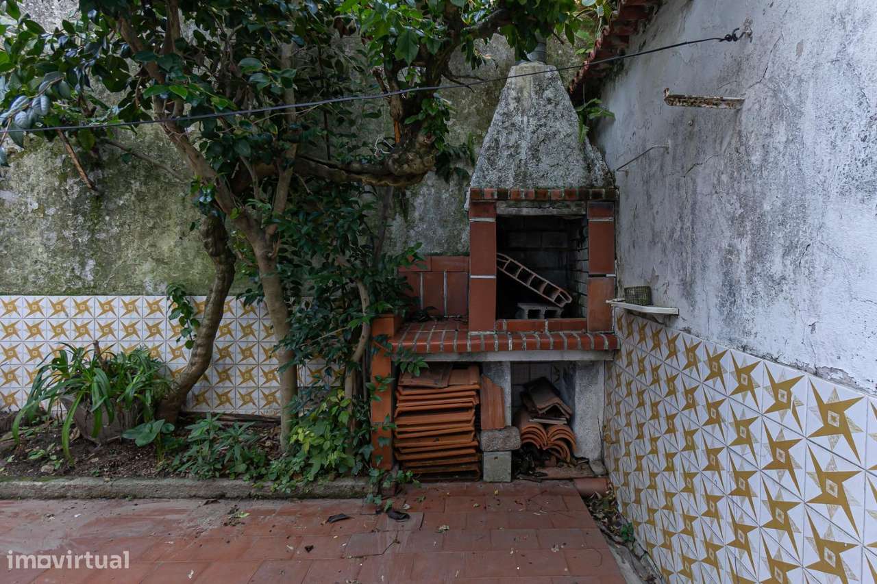 Casa c/ História e Potencial Extraordinário, Zona Tradicional do Porto-11