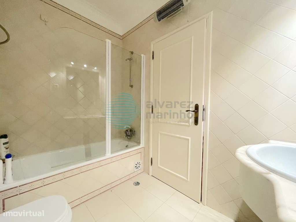 Penthouse 4 assoalhadas com uma área de 232m2, terraço 107m2, Vau, ...-41