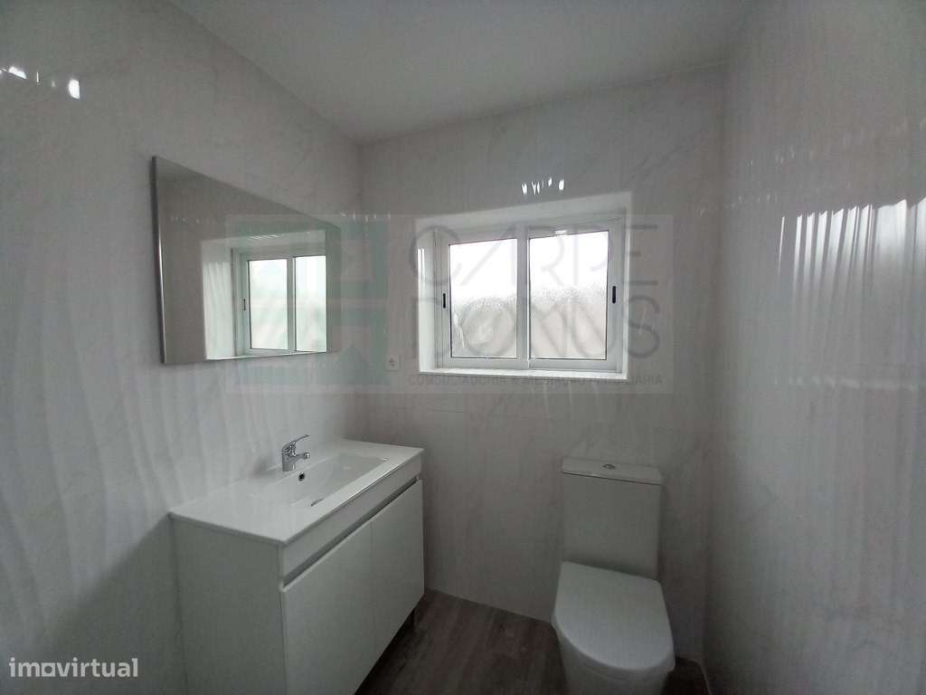 Apartamento T2 c/ Terraço Remodelado na Ericeira, Mafra - Grande imagem: 4/34