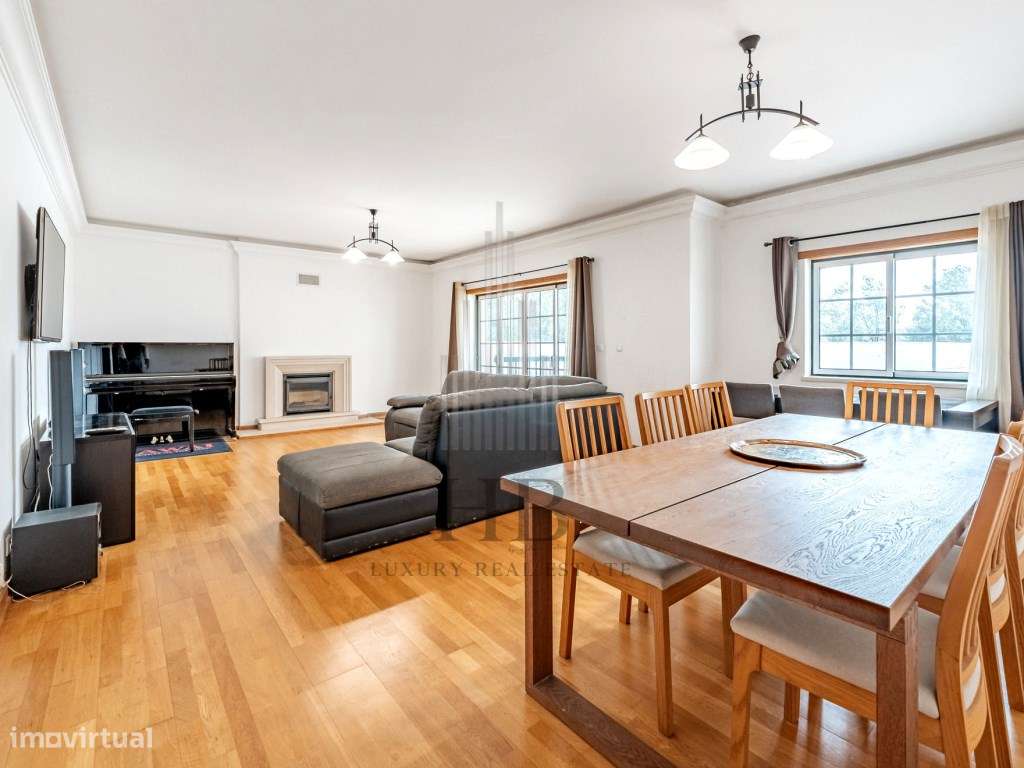 Apartamento T4 em Condomínio Privado com Piscina | Alcabideche | Ca...-12