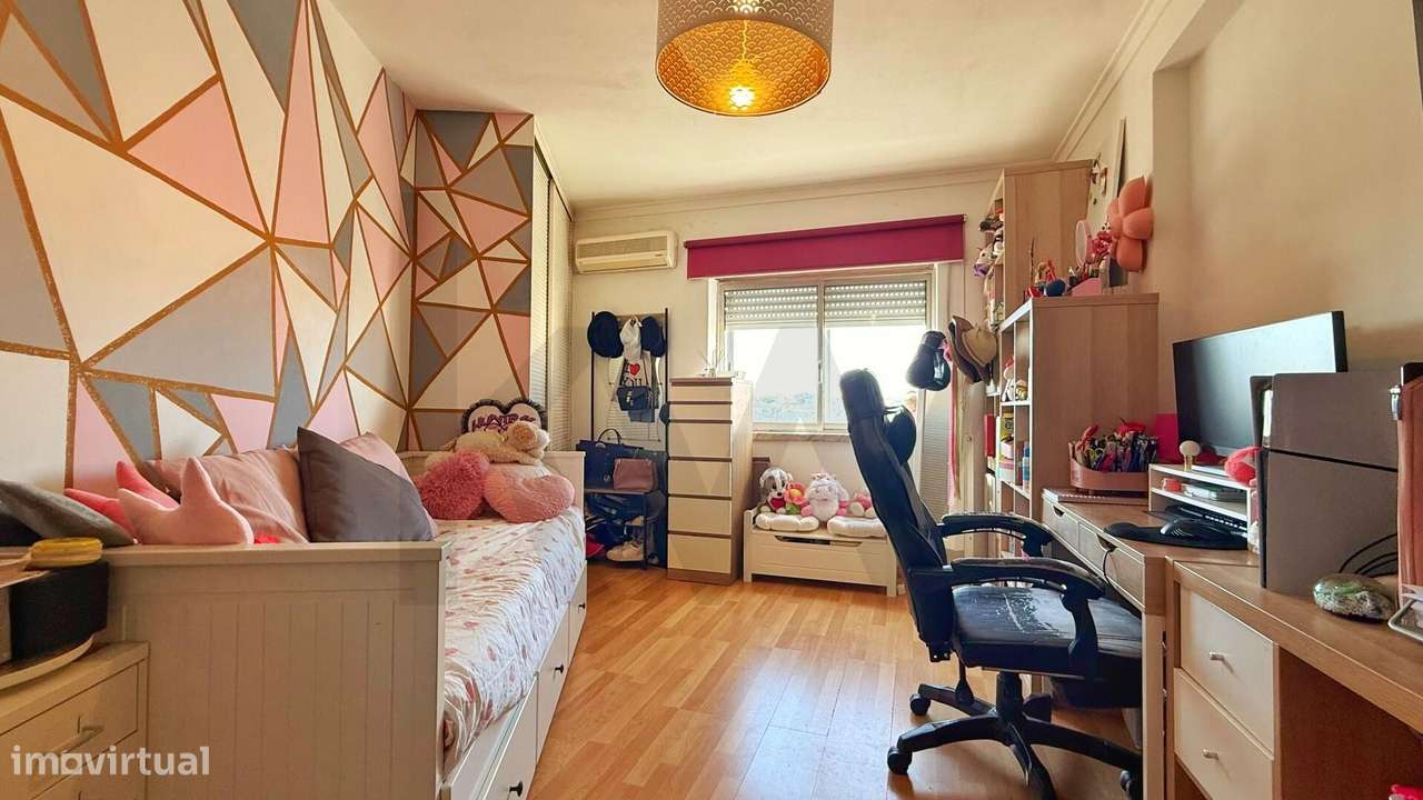 Excelente Apartamento T3 na quinta da marialva– Espaço, Conforto e Lum-9