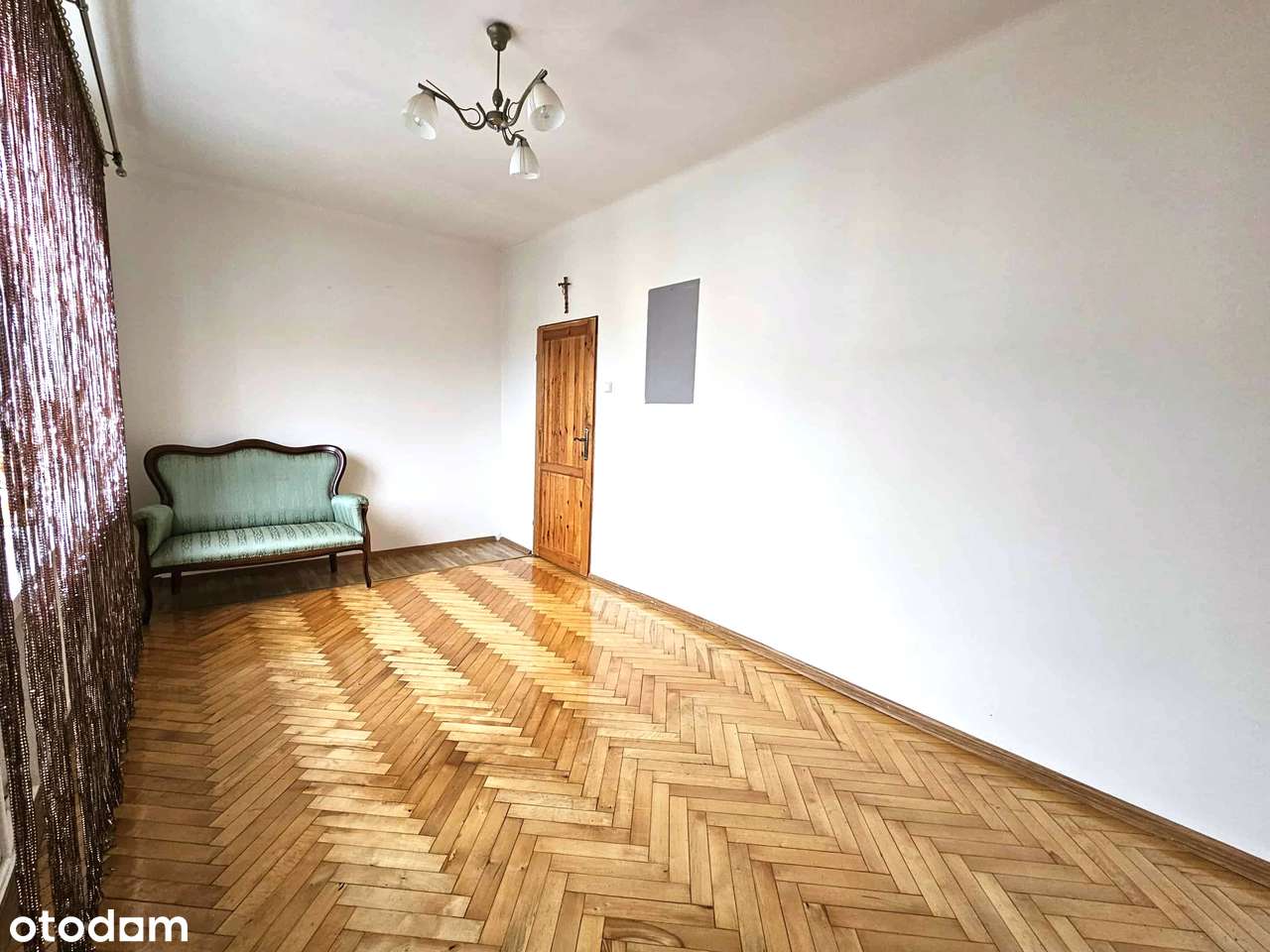 Przestronne, bardzo jasne, trzypokojowe w centrum Błonia! Niski czynsz-6