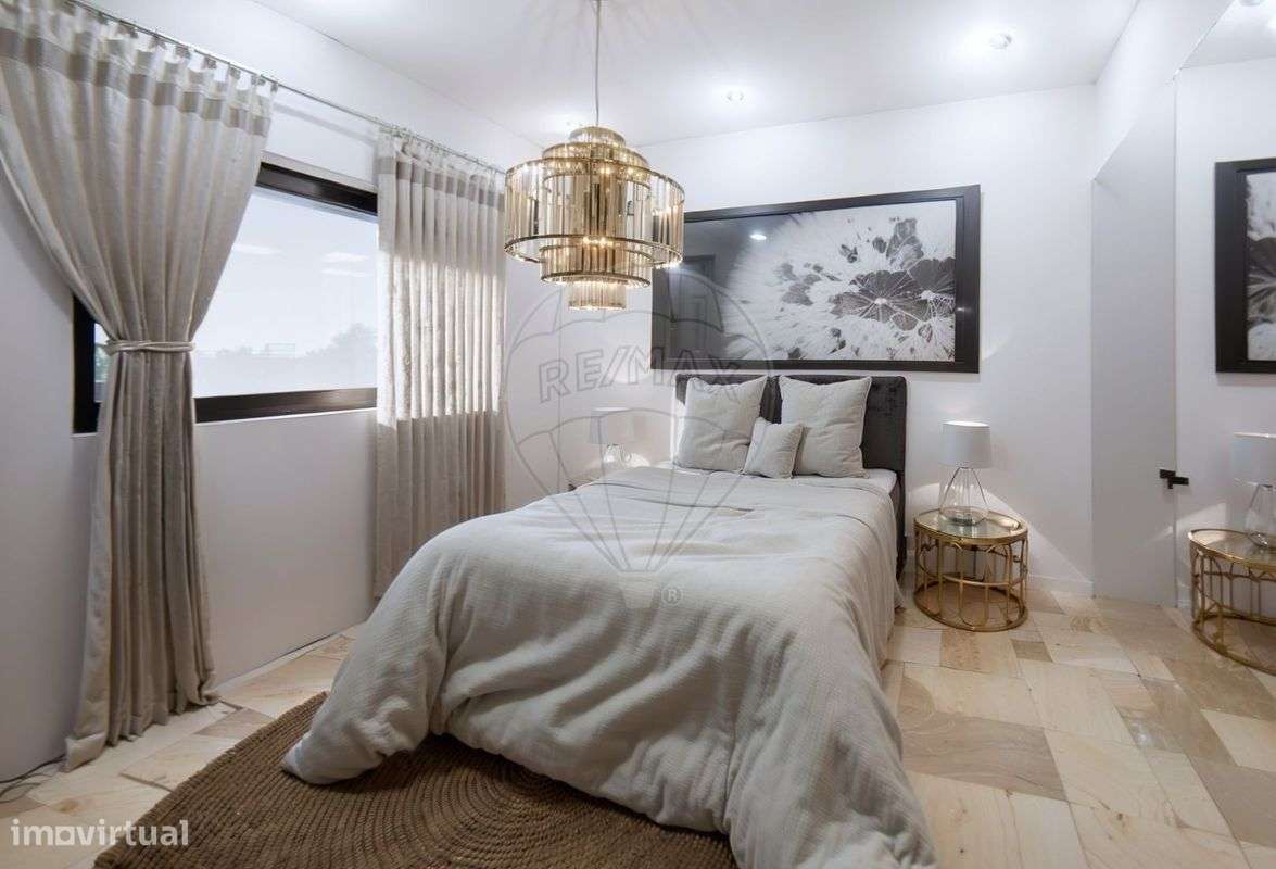 Moradia V3 c/piscina-7