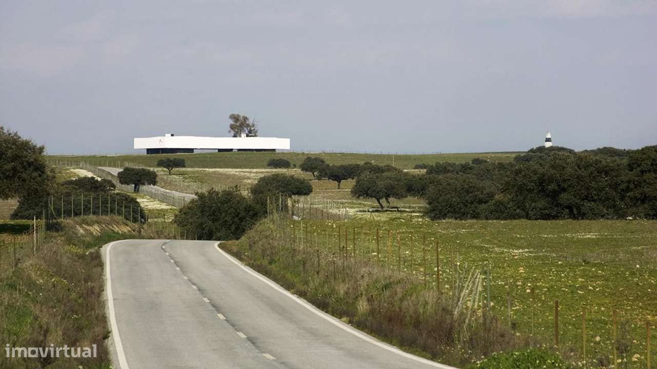 Moradia Isolada T6 com piscina - Grande imagem: 4/20