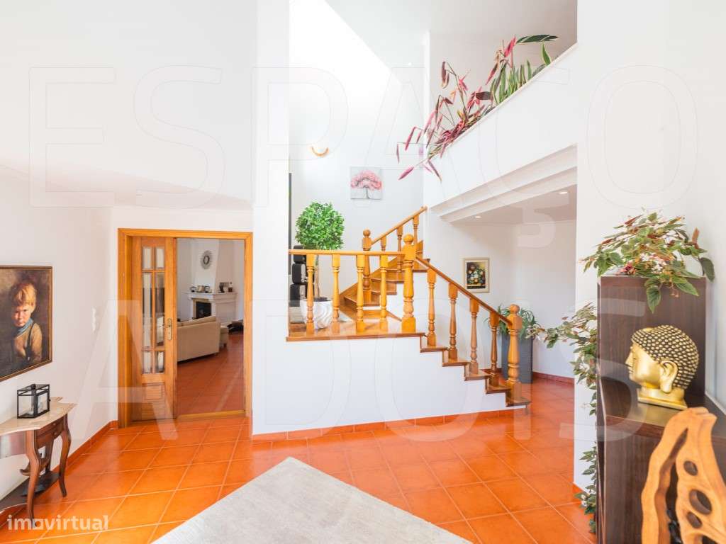 DESLUMBRANTE! INDEPENDENTE (isolada). Excelente qualidade de constr...-13