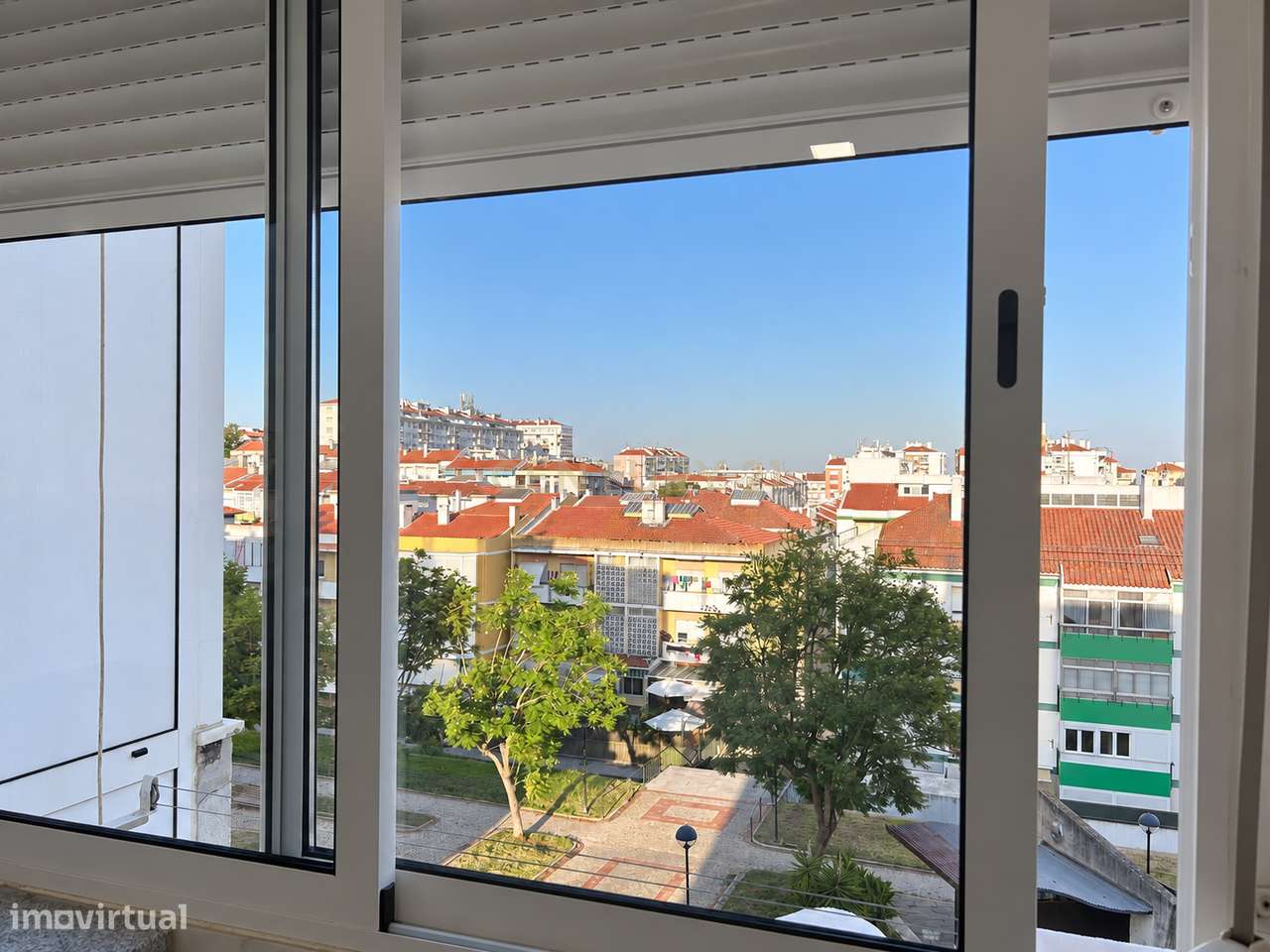 Apartamento T1 Renovado-13