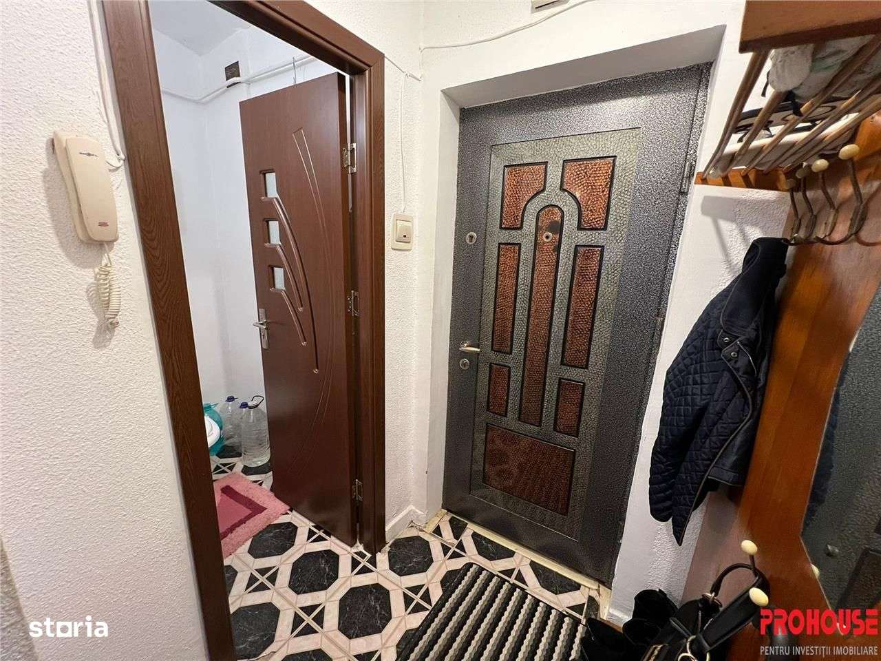 Apartament cu 3 camere decomandat - 70 mp - Zona Adriatica, Str. Aleea-18