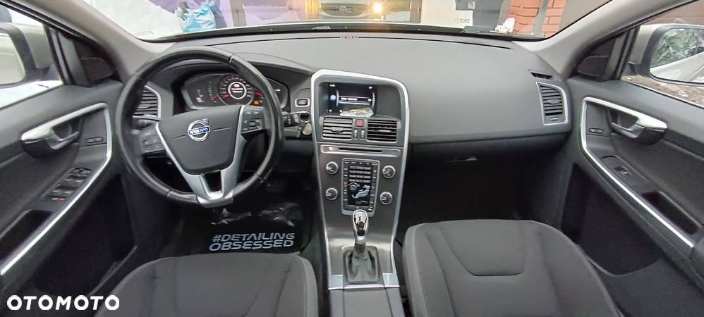 Volvo XC 60 D4 Drive-E Momentum - 2