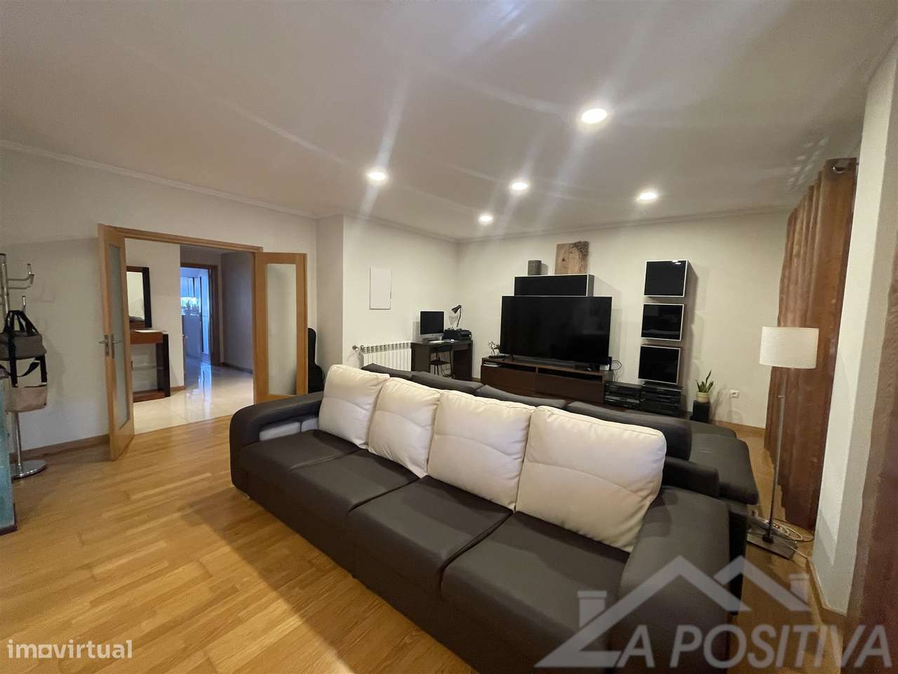 Apartamento T3 Venda em São João da Madeira,São João da Madeira - Grande imagem: 4/52