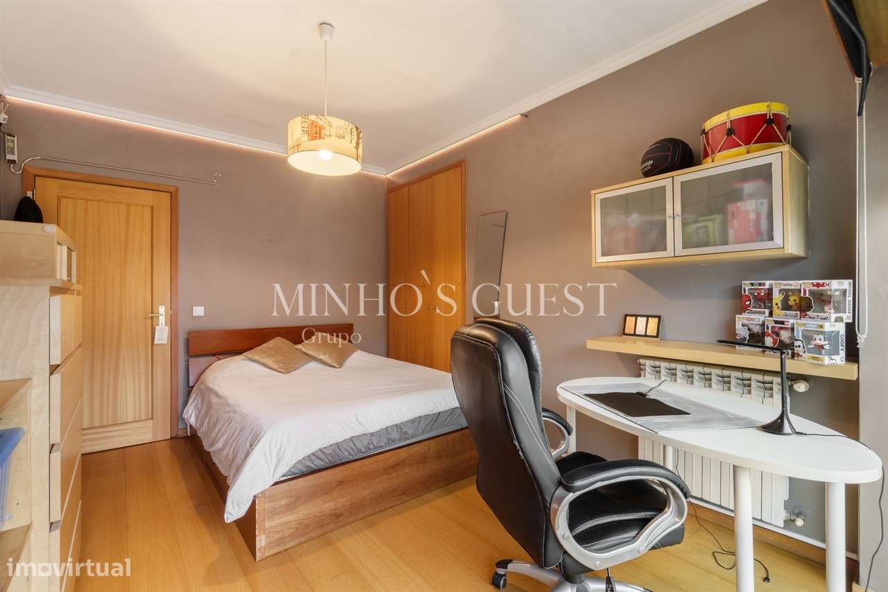 Apartamento T3 c/ varanda, AC e Garagem Fechada - São Vítor, Braga-18