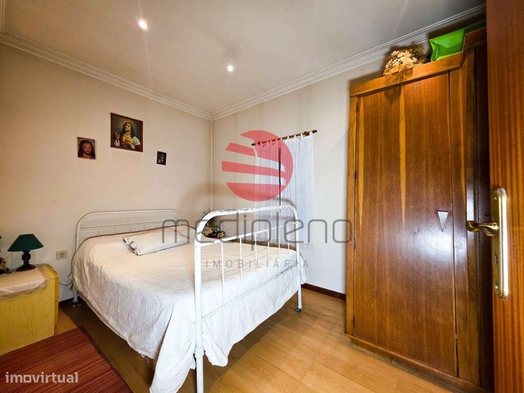 MORADIA T2 C/ GARAGEM E TERRENO-5