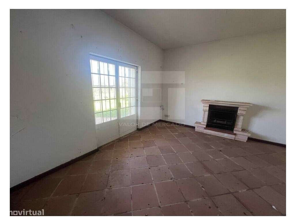 Moradia T4 com Terreno e Armazém em Borba. - Grande imagem: 3/5