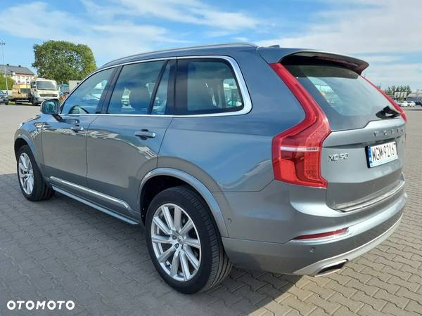 Volvo XC 90 - 3