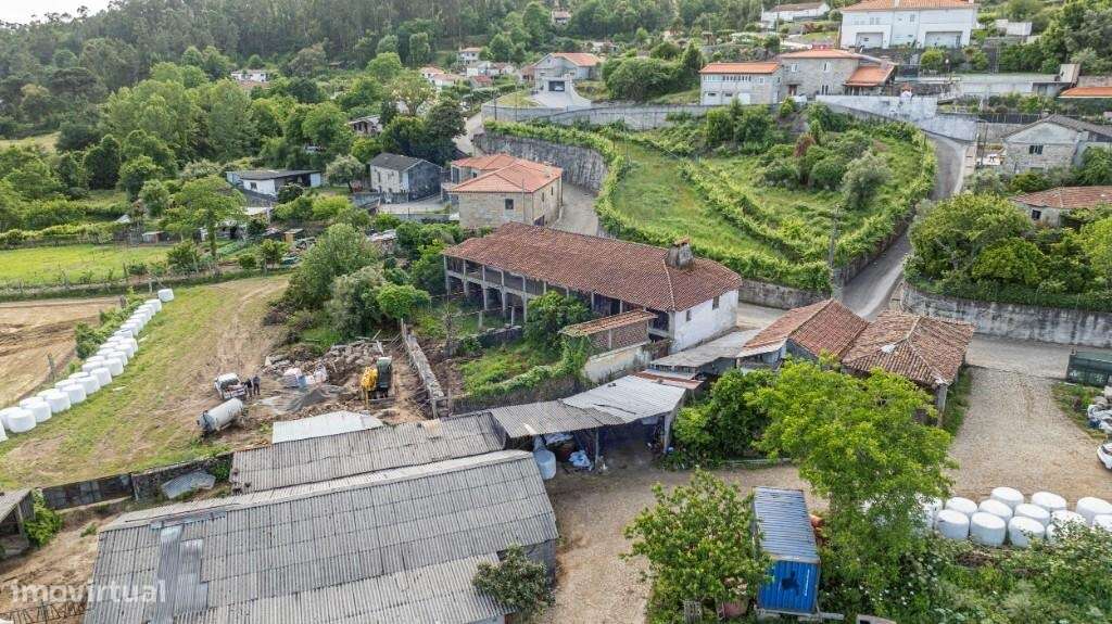 Casa Senhorial em Cunha, Braga – Excelente Oportunidade de Investiment-26