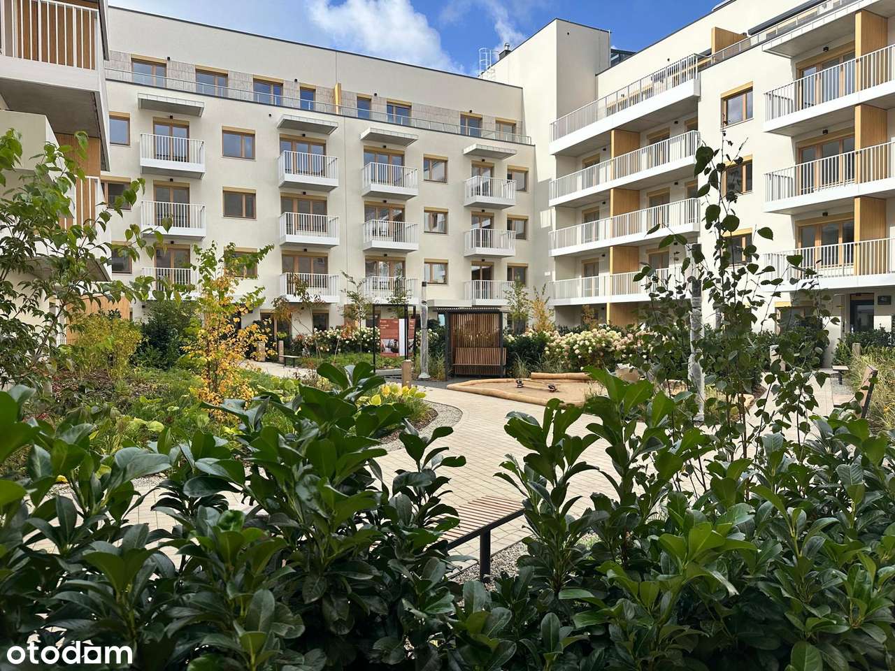 Matejki (Cavalia) | 3 pokoje| 2 m. post | komórka