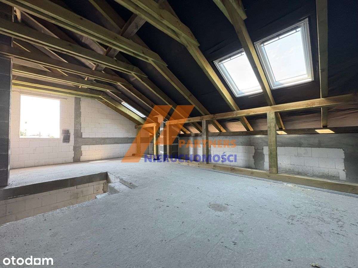 Segment z ogrodem i poddaszem użytkowym.-3