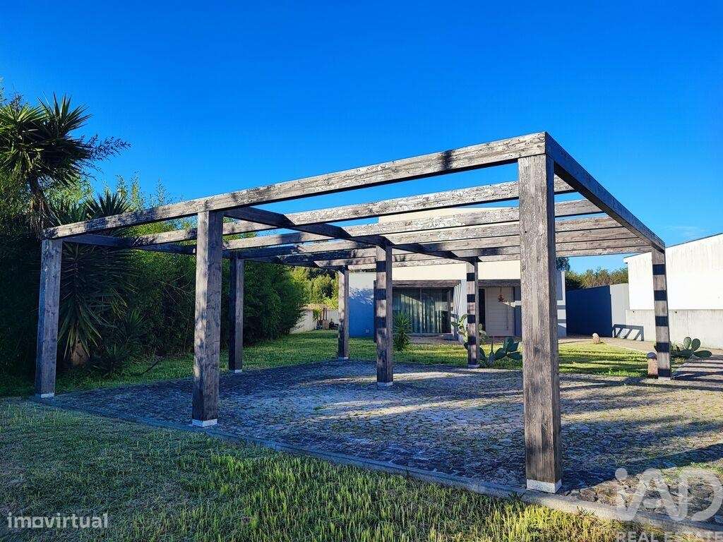 Casa / Villa T4 em Cortegaça de 238,00 m2 - Grande imagem: 4/25